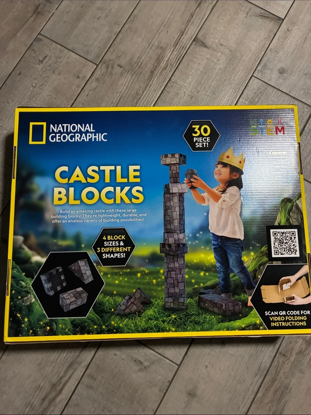National Geographic Castle Blocks Playset - Blue & Yellow Packaging